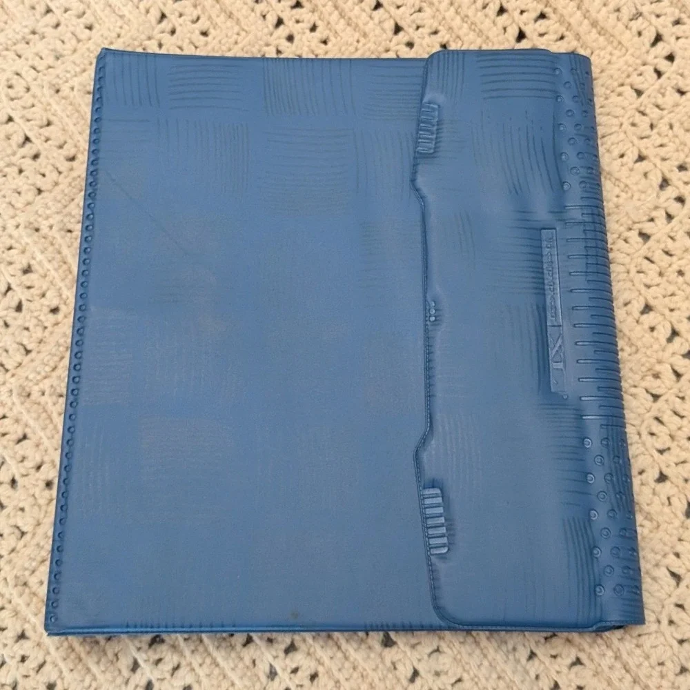 Vintage 1993 Mead Trapper Keeper XL Blue Textured Binder Neatbook Notebook 90s